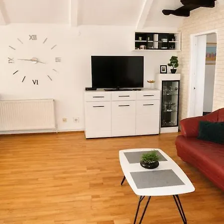 Mrze Yno Home, For 4 People *
