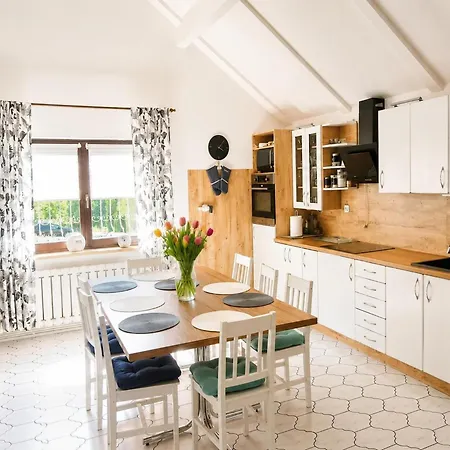 Mrze Yno Home, For 4 People