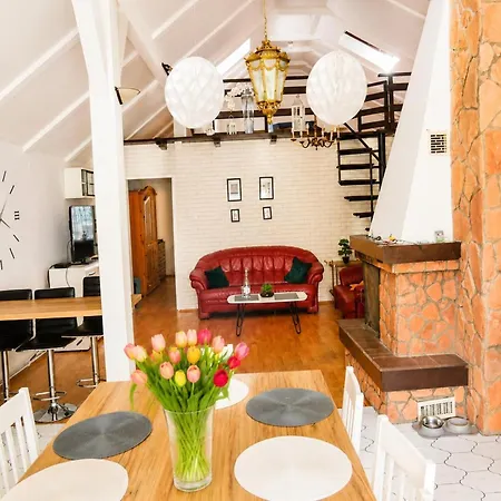 Mrze Yno Home, For 4 People בית נופש