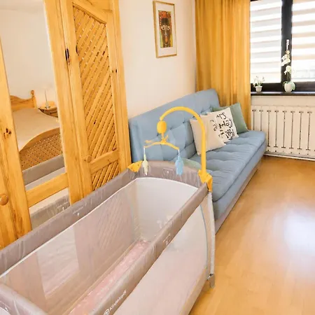 Mrze Yno Home, For 4 People