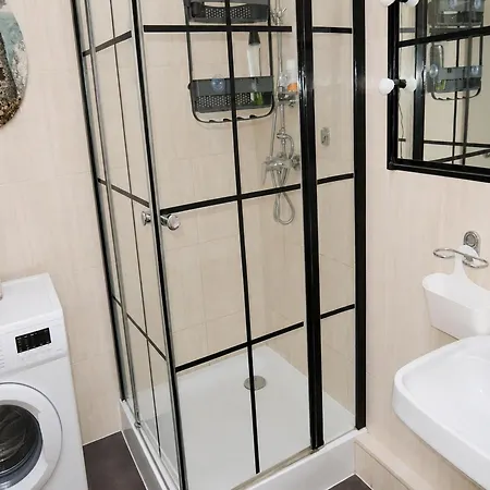 Mrze Yno Home, For 4 People