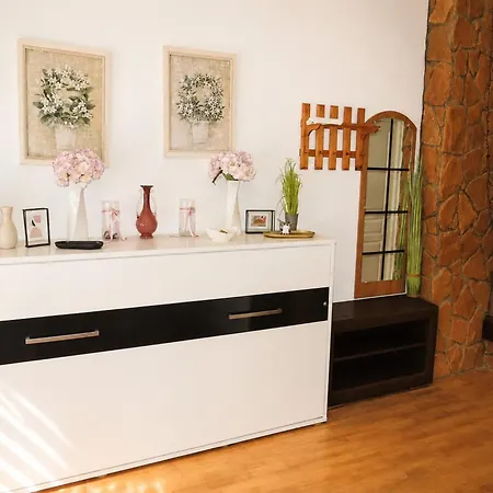 בית נופש Mrze Yno Home, For 4 People